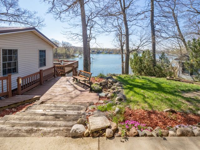 11915 Lakeway Street, Plainwell, MI 49080