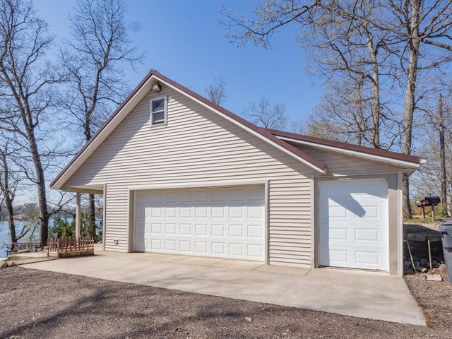 11915 Lakeway Street, Plainwell, MI 49080