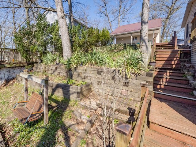 11915 Lakeway Street, Plainwell, MI 49080