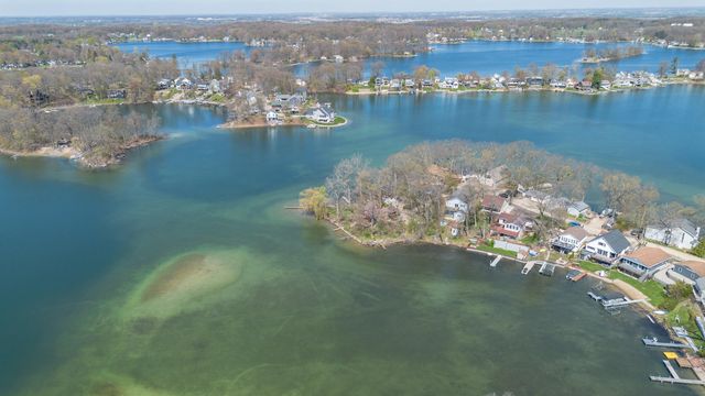 11915 Lakeway Street, Plainwell, MI 49080
