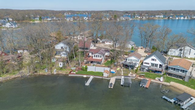 11915 Lakeway Street, Plainwell, MI 49080