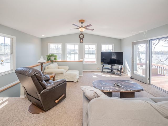 11915 Lakeway Street, Plainwell, MI 49080