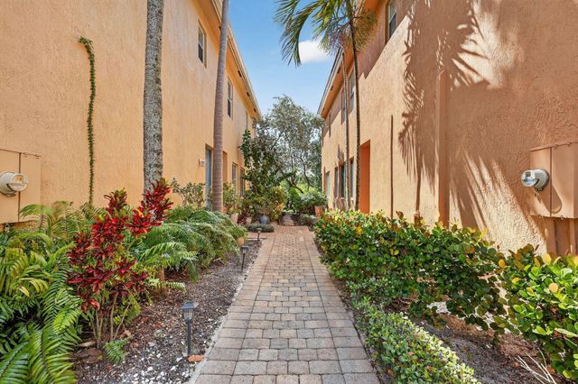 1756 Carvelle Drive, Riviera Beach, FL 33404