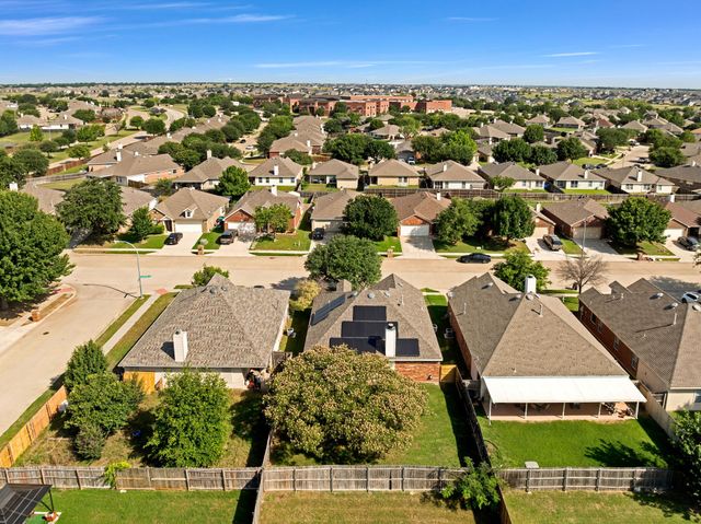 14124 Snaffle Bit Trail, Fort Worth, TX 76052