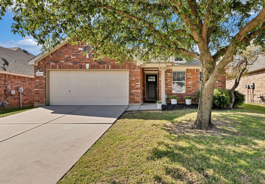 14124 Snaffle Bit Trail, Fort Worth, TX 76052