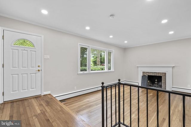 10242 STRATFORD AVE, Fairfax, VA 22030