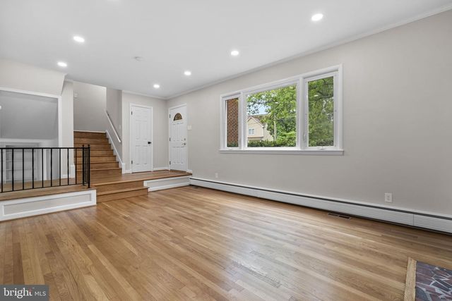 10242 STRATFORD AVE, Fairfax, VA 22030