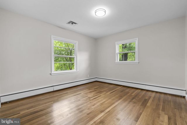 10242 STRATFORD AVE, Fairfax, VA 22030