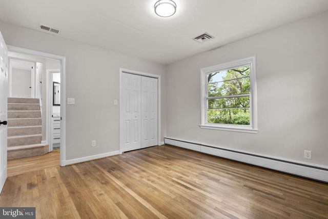 10242 STRATFORD AVE, Fairfax, VA 22030