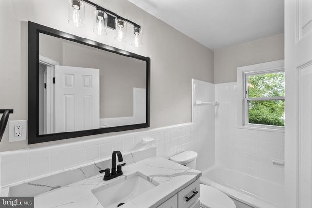 10242 STRATFORD AVE, Fairfax, VA 22030