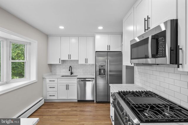 10242 STRATFORD AVE, Fairfax, VA 22030