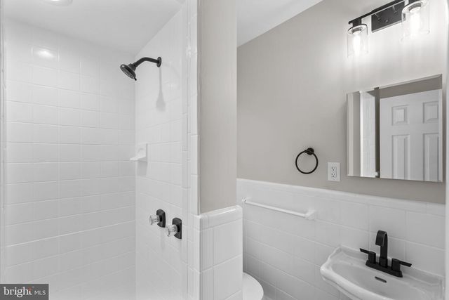 10242 STRATFORD AVE, Fairfax, VA 22030