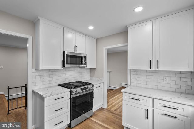 10242 STRATFORD AVE, Fairfax, VA 22030