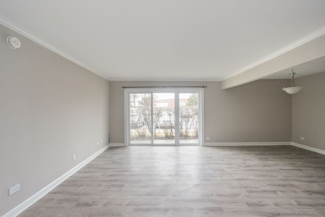 4250 W Lake Avenue 105C, Glenview, IL 60026