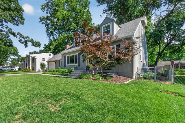 7721 W 96th Terrace, Overland Park, KS 66212