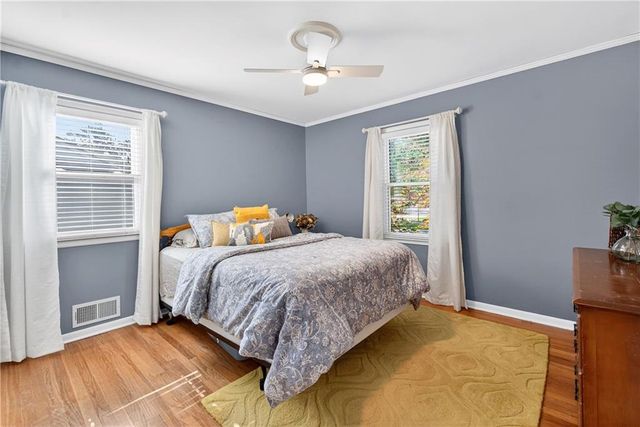 7721 W 96th Terrace, Overland Park, KS 66212
