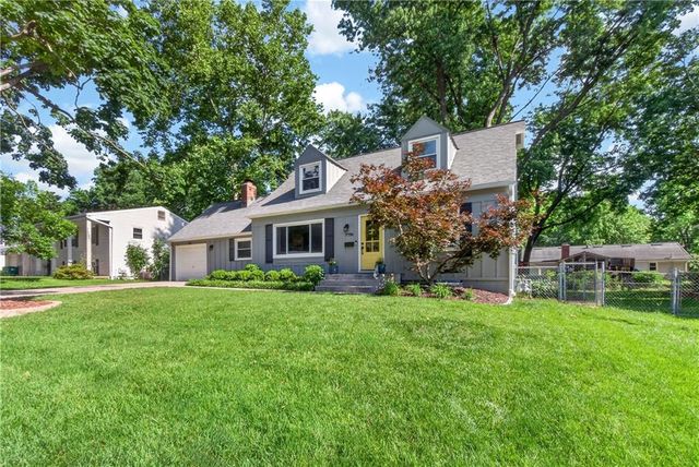 7721 W 96th Terrace, Overland Park, KS 66212