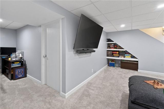 7721 W 96th Terrace, Overland Park, KS 66212