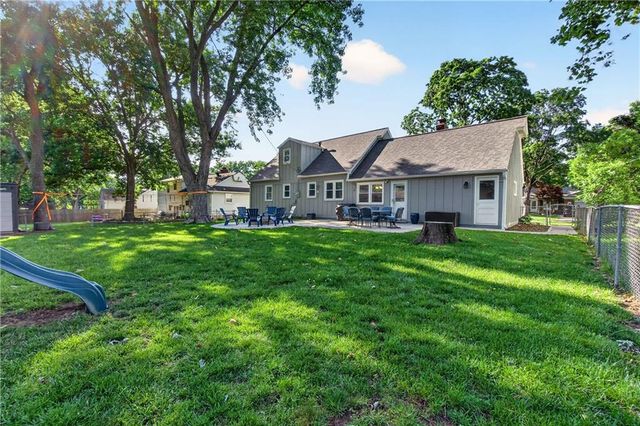 7721 W 96th Terrace, Overland Park, KS 66212