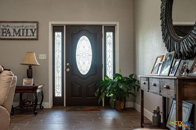 802 Mc Donald Road, Port Lavaca, TX 77979