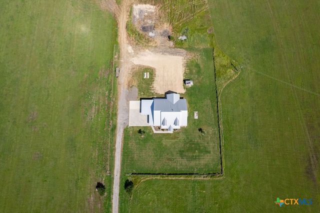 802 Mc Donald Road, Port Lavaca, TX 77979