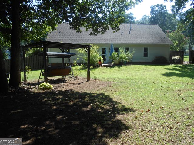 209 Pebble Creek Drive, Mcdonough, GA 30253