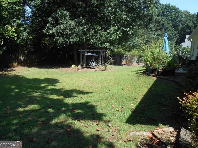 209 Pebble Creek Drive, Mcdonough, GA 30253