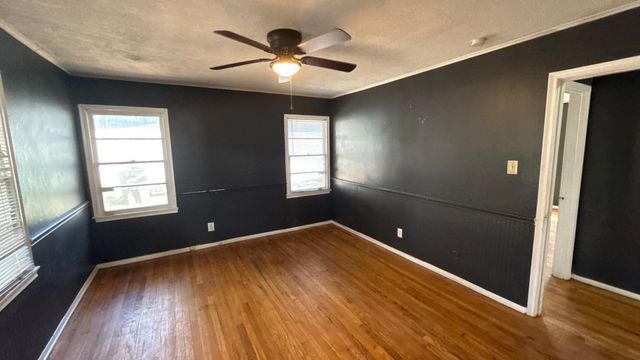 6200 Kentwood Place, Fort Worth, TX 76112