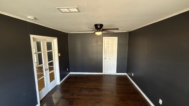 6200 Kentwood Place, Fort Worth, TX 76112