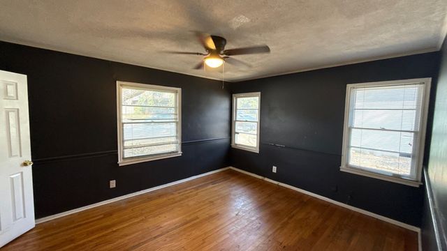 6200 Kentwood Place, Fort Worth, TX 76112