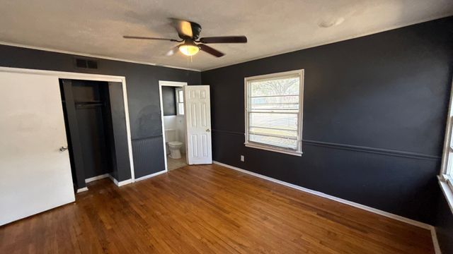 6200 Kentwood Place, Fort Worth, TX 76112