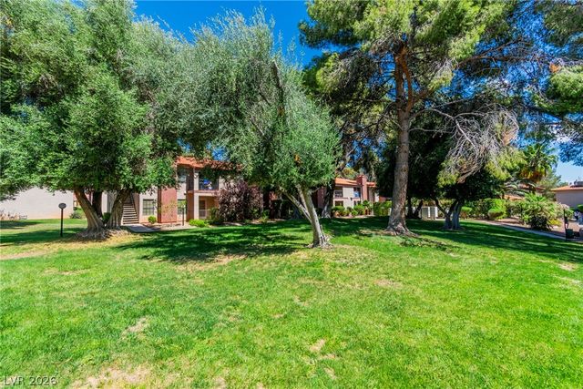 5576 West Rochelle Avenue 32A, Las Vegas, NV 89103