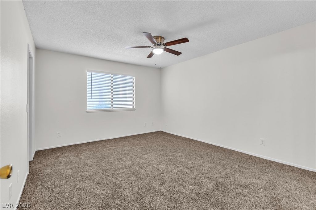 Image 16 of property listing at 5576 West Rochelle Avenue 32A, Las Vegas, NV 89103