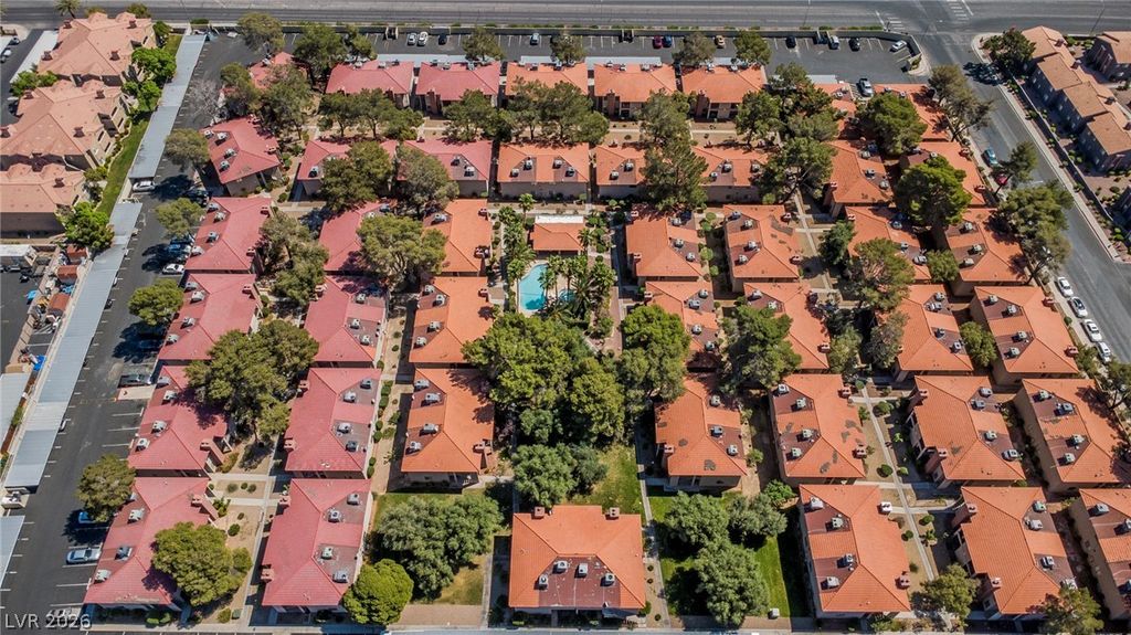 Image 29 of property listing at 5576 West Rochelle Avenue 32A, Las Vegas, NV 89103