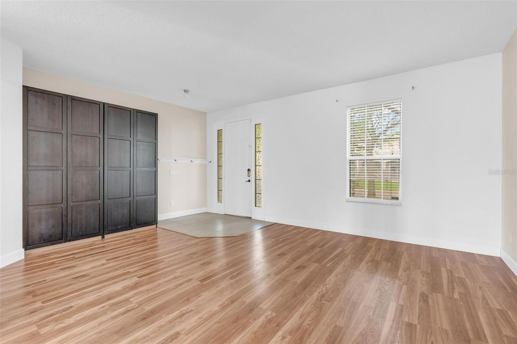 Image 3 of property listing at 13066 HATHERTON CIRCLE, Orlando, FL 32832