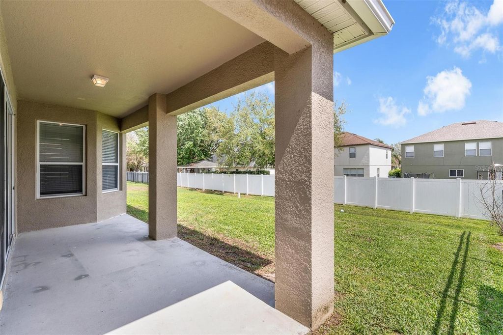 Image 22 of property listing at 13066 HATHERTON CIRCLE, Orlando, FL 32832