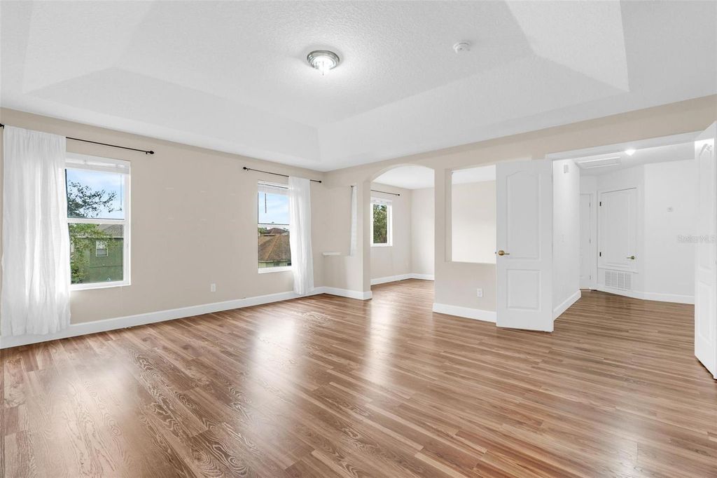 Image 39 of property listing at 13066 HATHERTON CIRCLE, Orlando, FL 32832