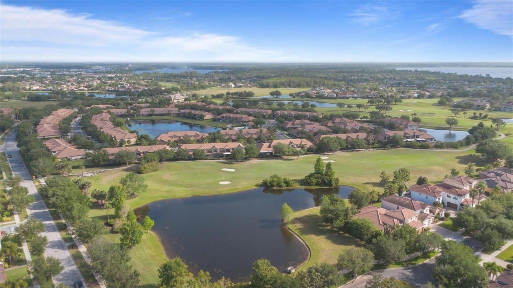 Image 65 of property listing at 13066 HATHERTON CIRCLE, Orlando, FL 32832