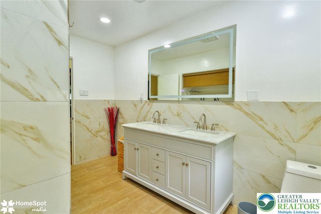 944 North Broad Street, Allentown City, PA 18104
