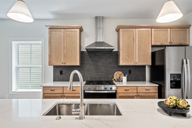 966 26th Street, Des Moines, IA 50312