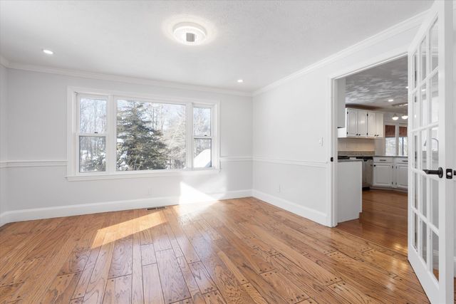 4 Hilltop Drive, Hudson, NH 03051