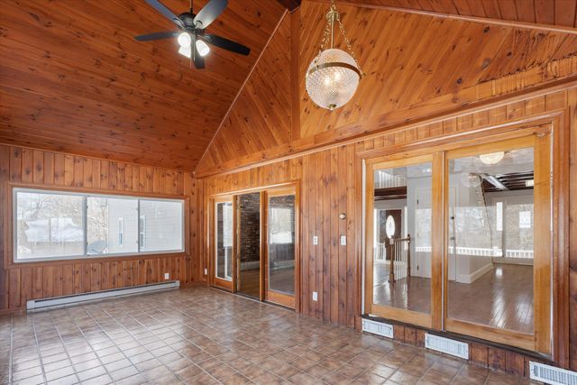 4 Hilltop Drive, Hudson, NH 03051