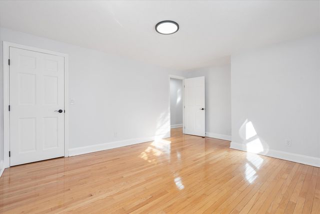 4 Hilltop Drive, Hudson, NH 03051