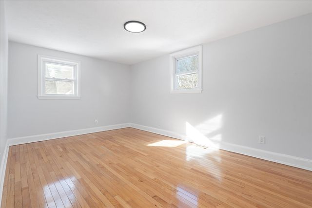 4 Hilltop Drive, Hudson, NH 03051