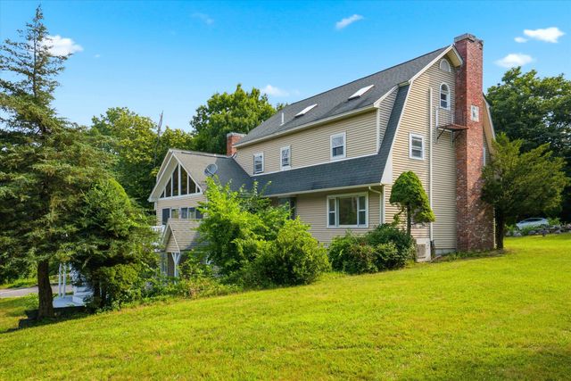 4 Hilltop Drive, Hudson, NH 03051