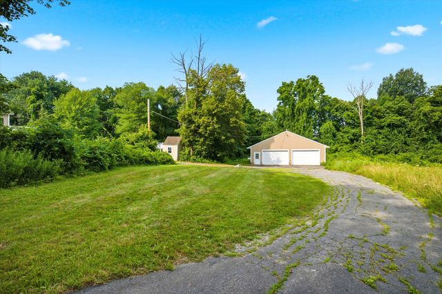 4 Hilltop Drive, Hudson, NH 03051