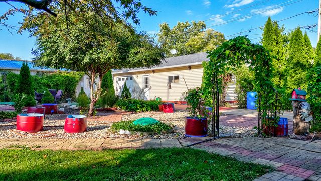 303 N Walnut Street, Wenona, IL 61377