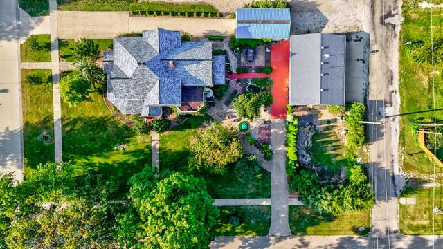 303 N Walnut Street, Wenona, IL 61377