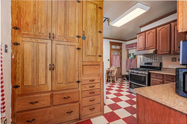 303 N Walnut Street, Wenona, IL 61377