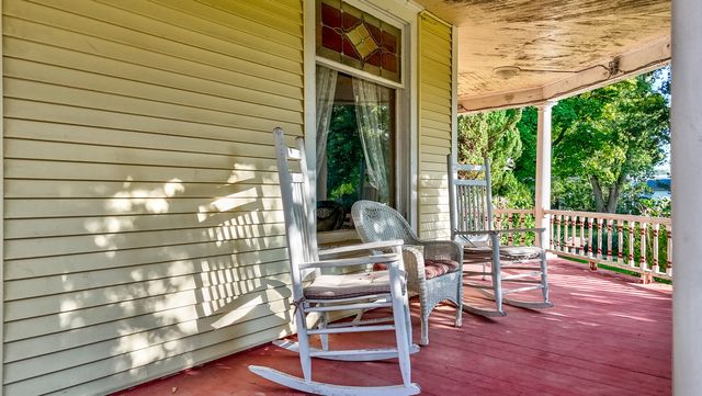 303 N Walnut Street, Wenona, IL 61377